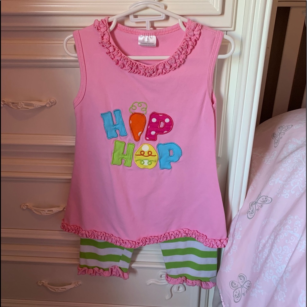🐣🐰 4T Easter Egg Stripe Capri Set 🐣 🐰